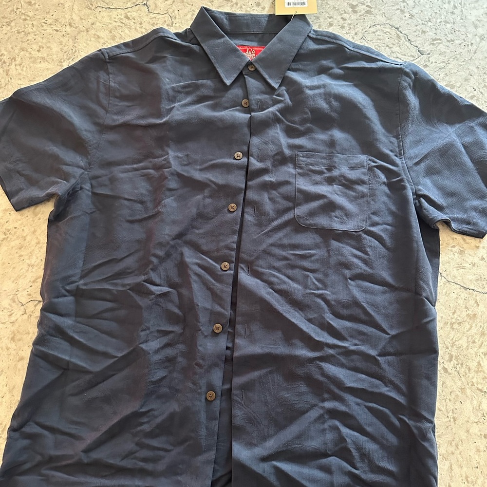 Men’s Woody’s Retro shirt. Blue. Button down. NEW. XL.
